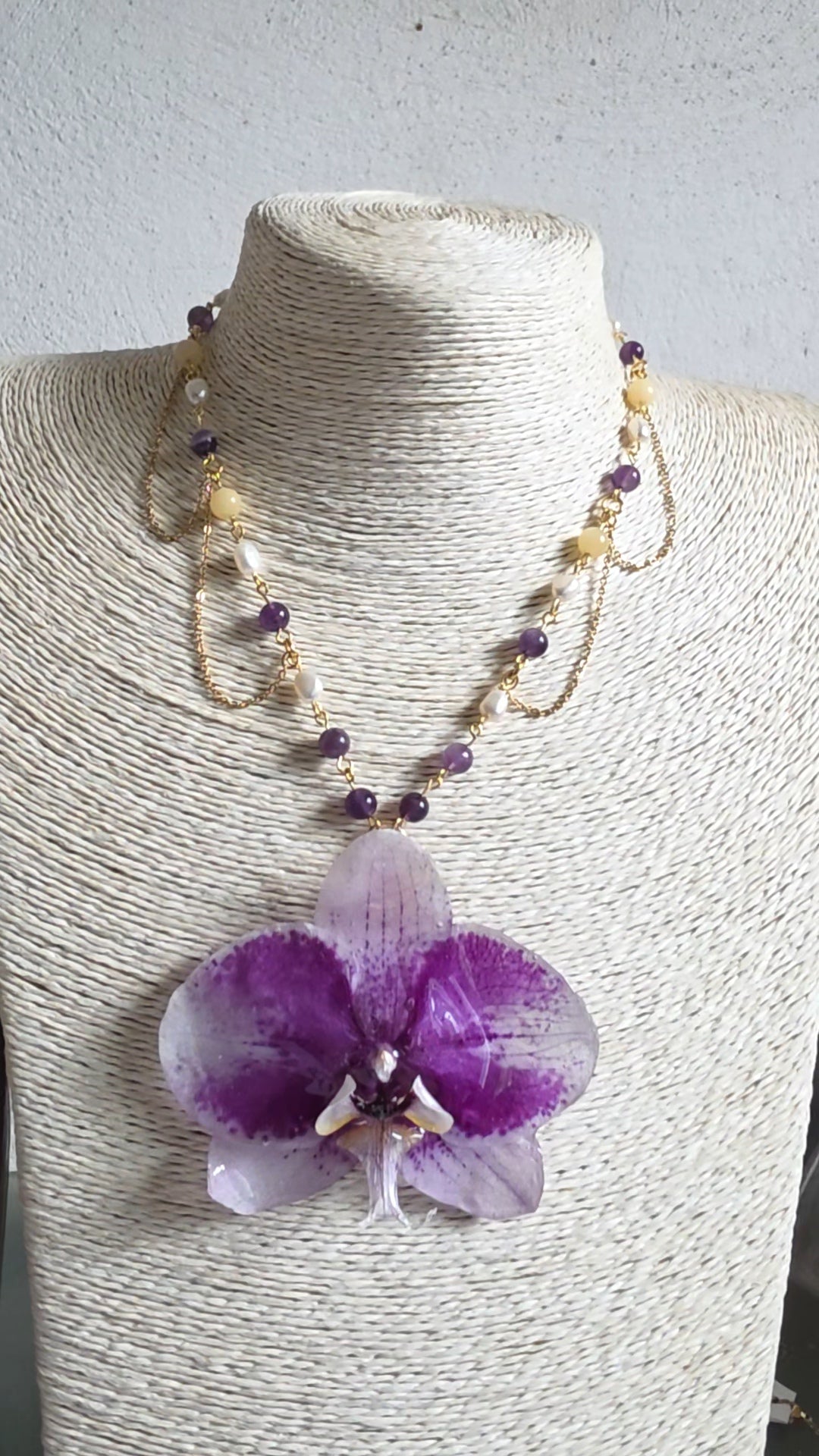 Collar Iris